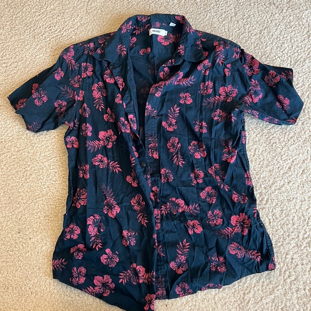 EUC Univibe Floral button down shirt